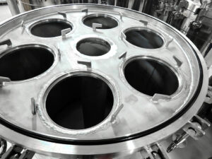 Configuração do alojamento do filtro para as linhas de filtração do produto final numa cervejaria