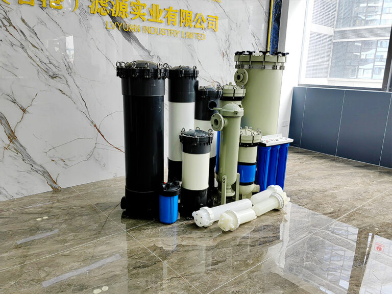 Filtros médicos autovedantes para conjuntos de dispositivos descartáveis 18 Filtros de plástico poroso em fabricantes de equipamento médico e laboratorial (OEM)